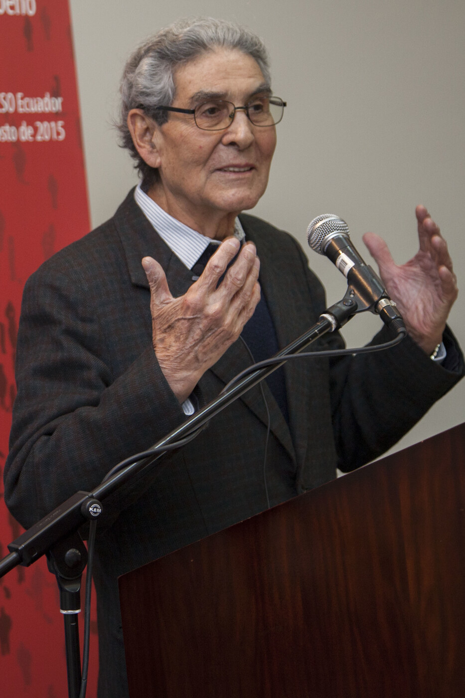 Retrato de Aníbal Quijano